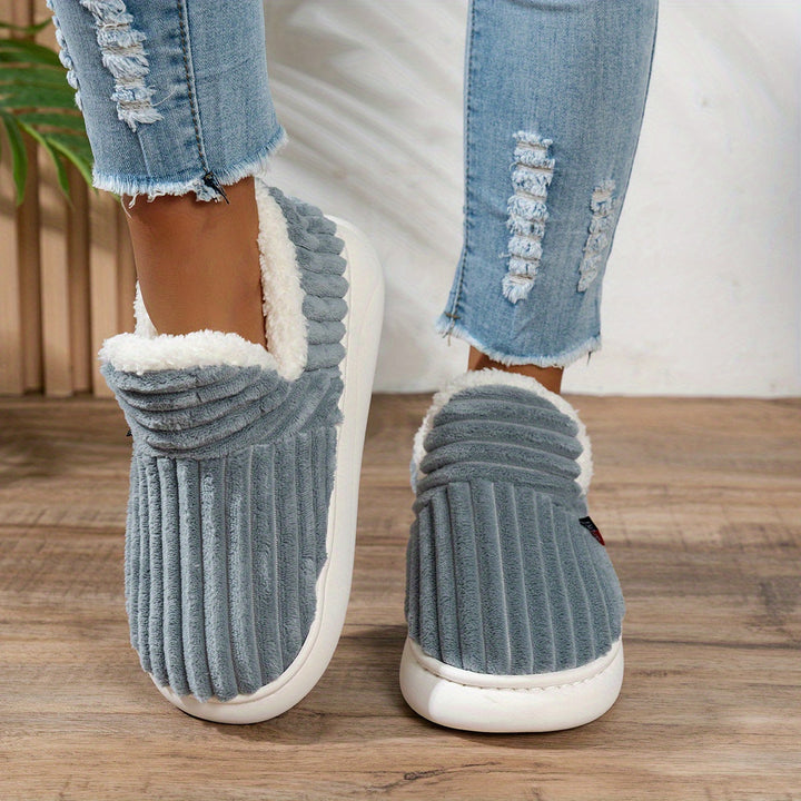 COZYSTEP™ | CHAUSSONS DOUILLETS EN PELUCHE POUR LA MAISON (MARRON, BLEU MARINE & GRIS)